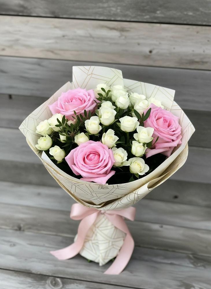 Букет цветов из: Розы в Осеченки