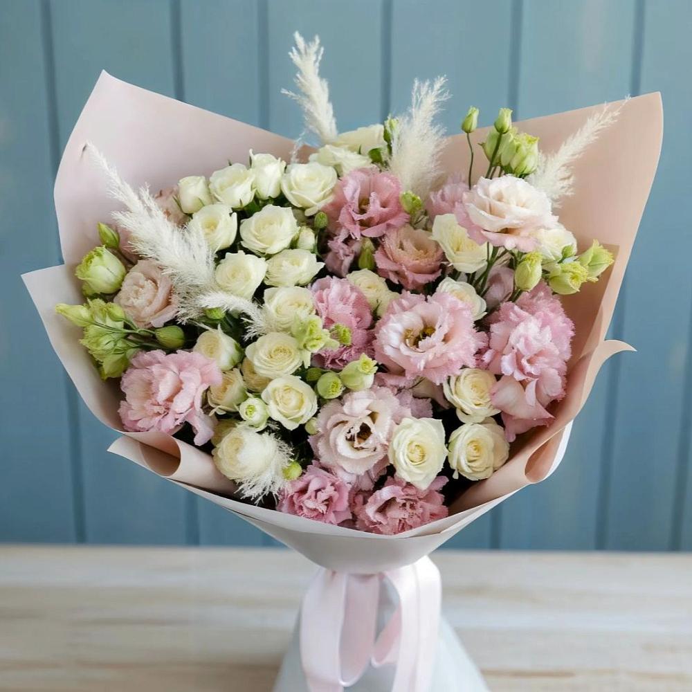 Букет цветов из: Альстромерии и Розы в Осеченки