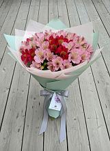 Букет цветов из:  Альстромерии #REPLACE_PRED# Осеченки