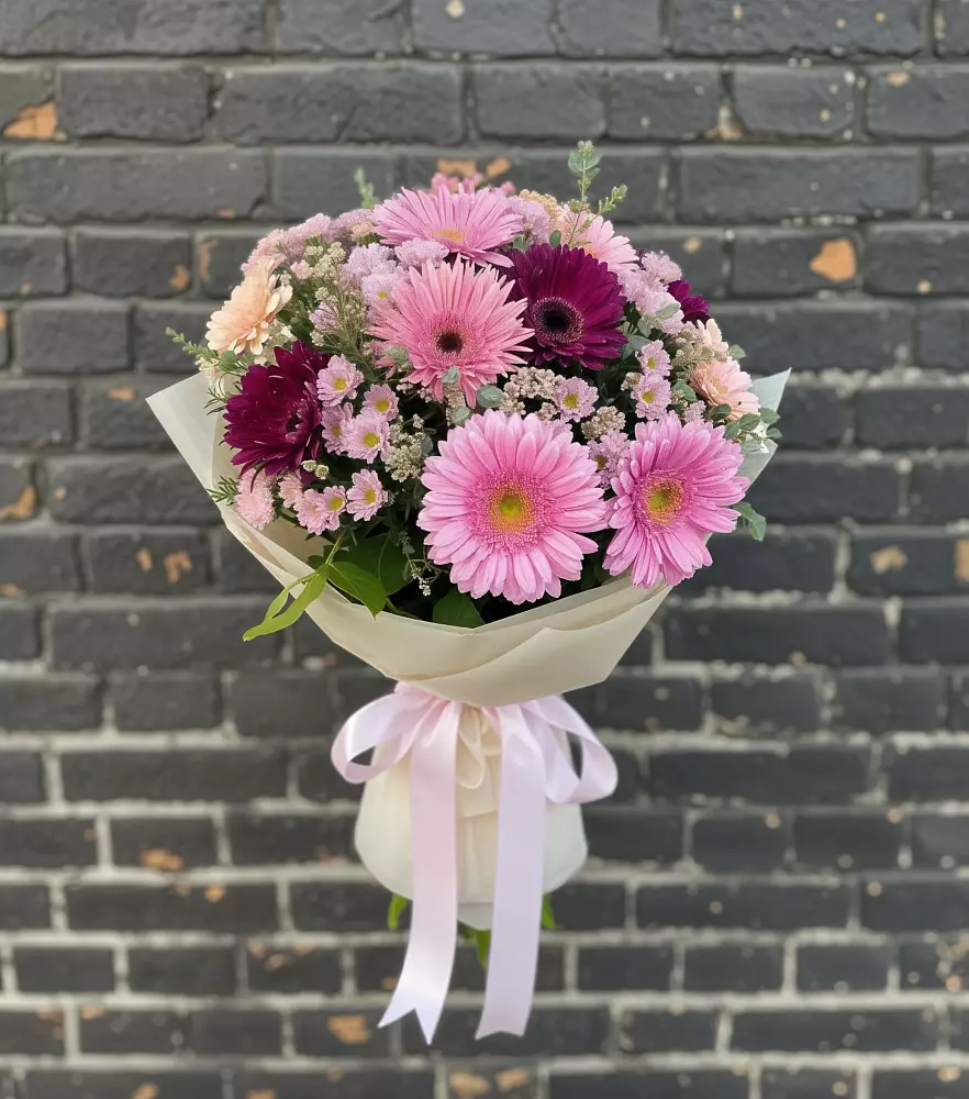 Букет цветов из: Герберы и Хризантемы в Осеченки