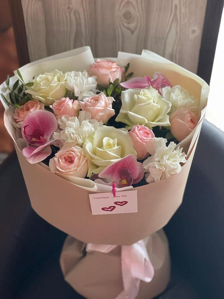 Букет цветов из: Орхидеи, Розы и Гвоздики в Осеченки