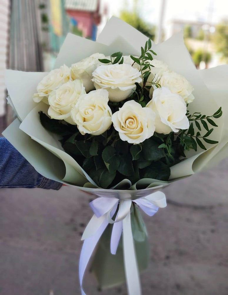 Букет Белые розы Проуд в Осеченки