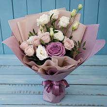 Букет цветов из:  Розы и Лизиантусы в Осеченки