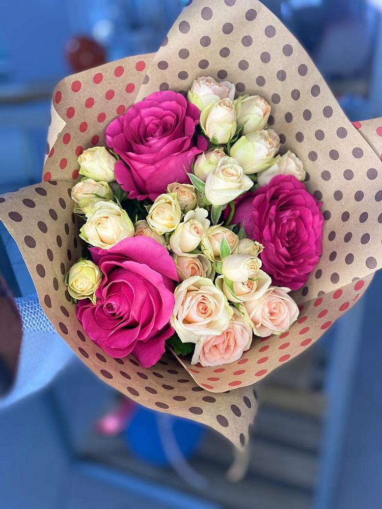 Букет цветов из: Розы в Осеченки