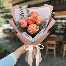 Букет цветов из:  Розы в Осеченки