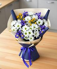 Букет цветов из:  Розы, Ирисы и Хризантемы в Осеченки