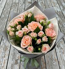 Букет цветов из:  Розы в Осеченки
