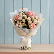 Букет цветов из:  Розы в Осеченки