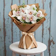 Букет цветов из:  Орхидеи и Розы в Осеченки